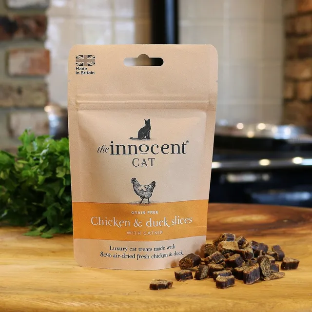 The Innocent Cat kylling and kattegodbiter 70g kattemynte