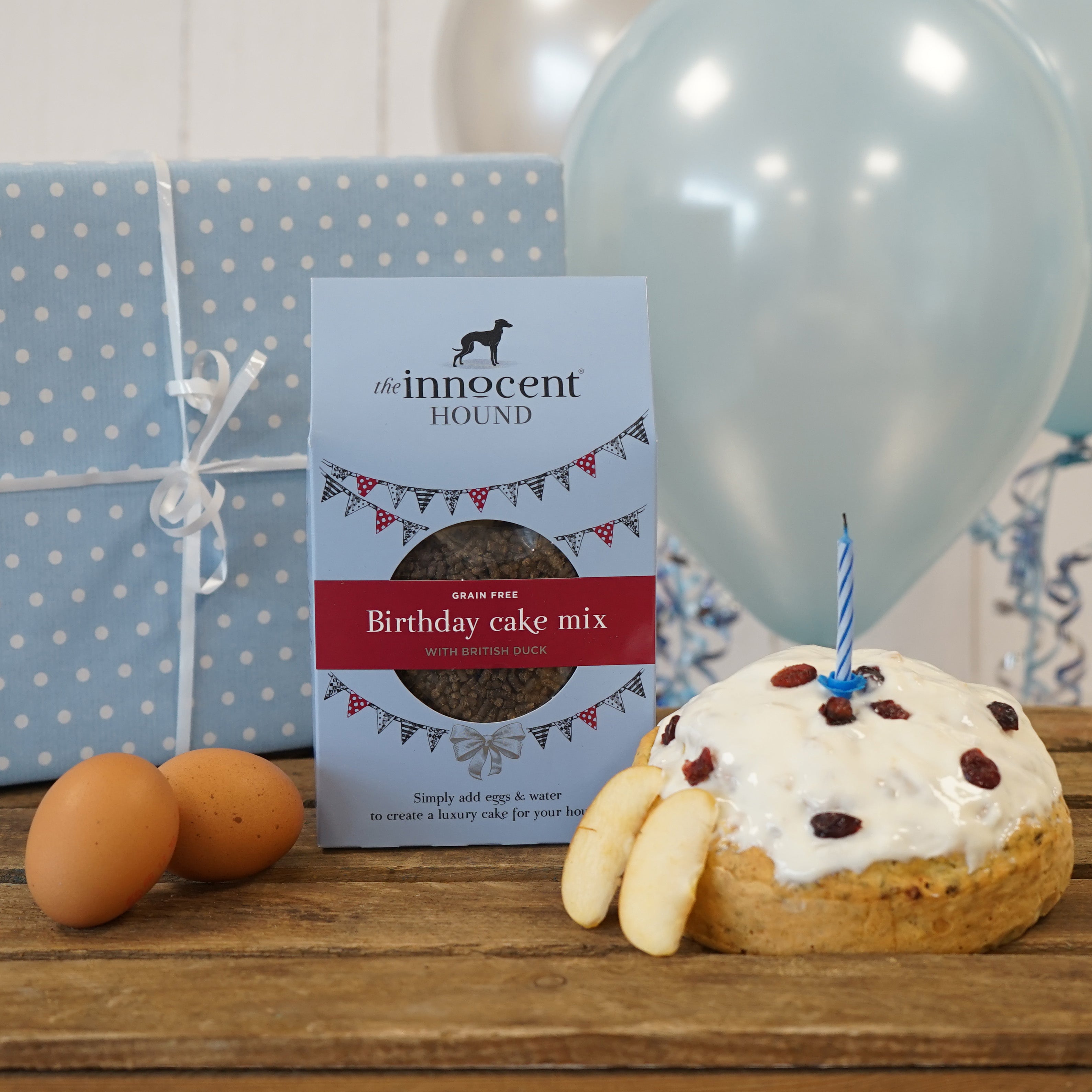 The Innocent Hound Birthday Hound Gift Box gaveeske uten gevir